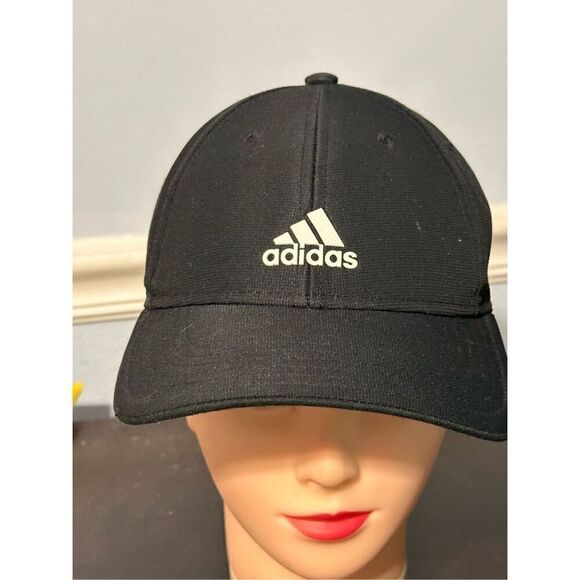 NEW WITH TAGS adjustable black and white UNISEX ADIDAS hat OSFM - Picture 1 of 7
